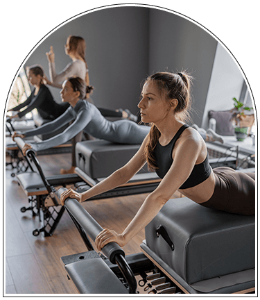 Reformer pilates óra Dabason